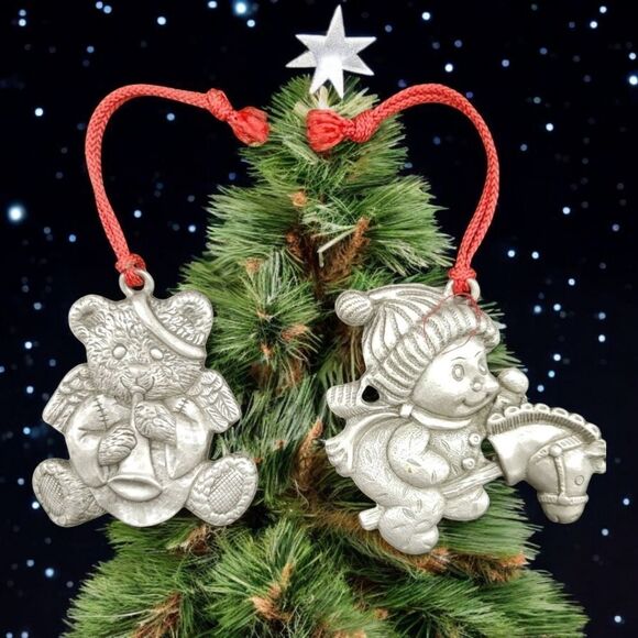 MERRY CHRISTMAS PEWTER GRAY TREE ORNAMENTS. - Picture 1 of 3